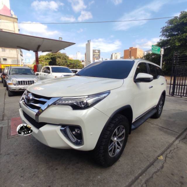 Toyota Fortuner 2019 Mun. Baruta (este)