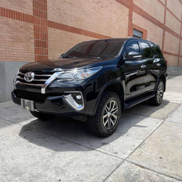Toyota Fortuner 2016 Mun. Chacao (sur)
