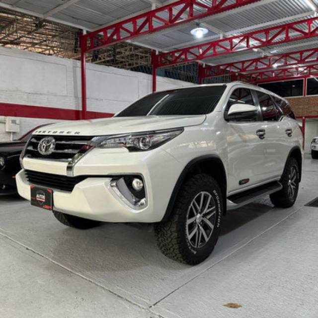 Toyota Fortuner 2019 Mun. Libertador (Sureste)